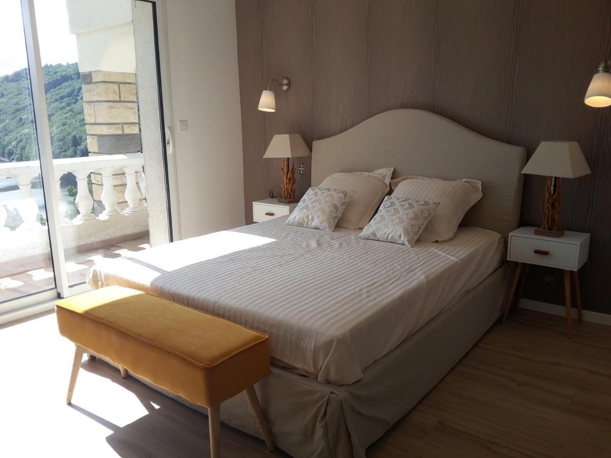 Ma Villa Au Bord De L'Eau Miremont  外观 照片