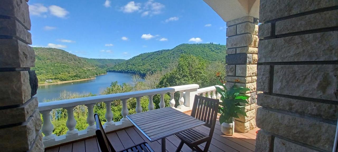Ma Villa Au Bord De L'Eau Miremont  外观 照片