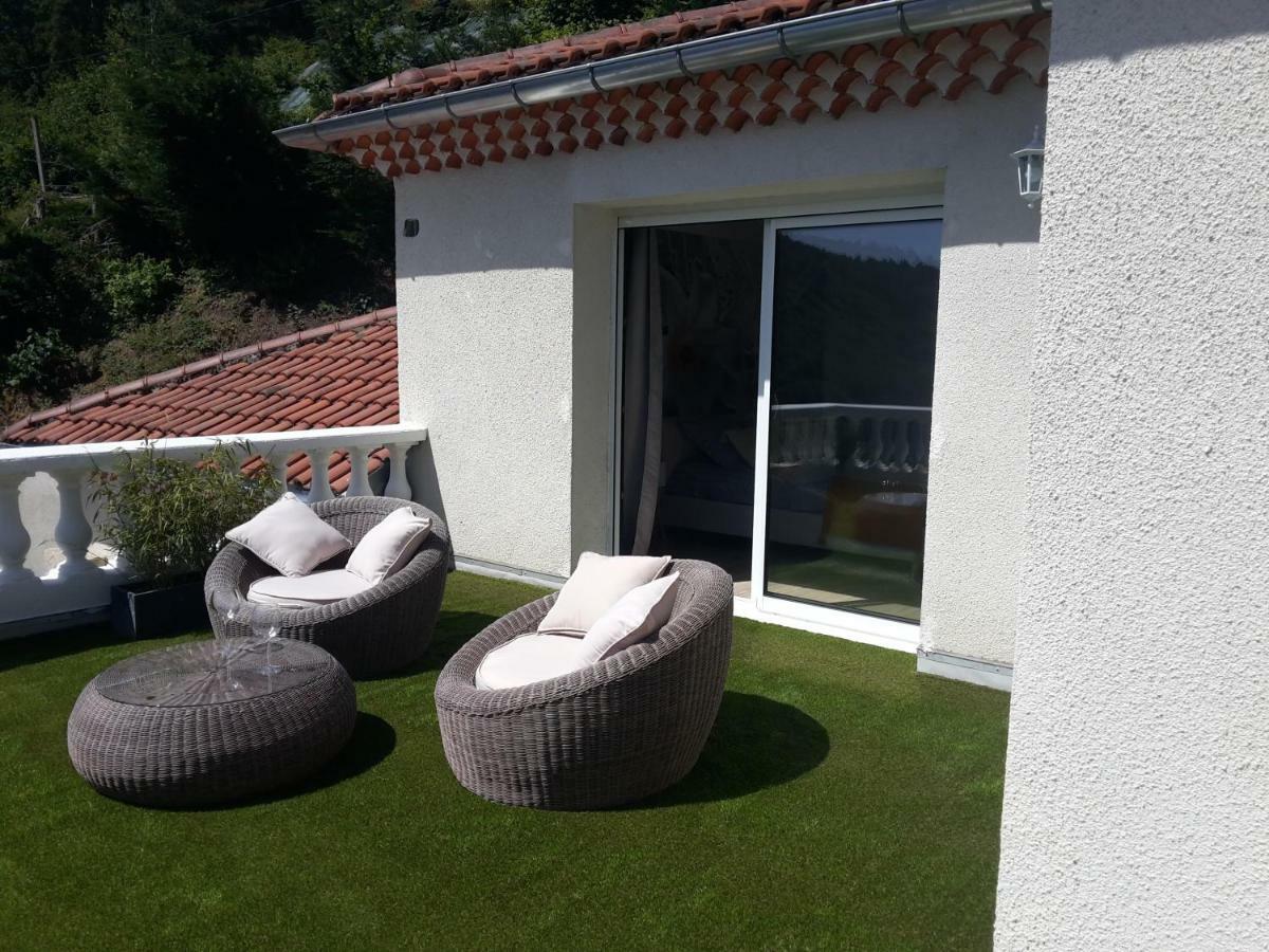Ma Villa Au Bord De L'Eau Miremont  外观 照片